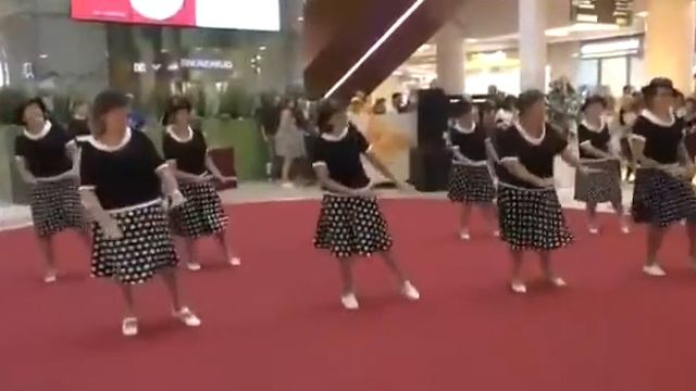 Веселый чарльстон "Бабушки"