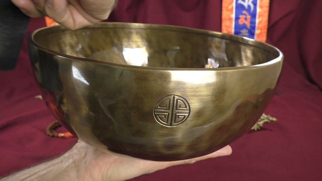 Поющая чаша Full Moon 26,7 см Си 125 Гц, Фа# 365 Гц смотреть онлайн