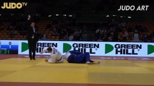 Что он творит? Машина партера из Украины Ярослав Давыдчук отломал всем руки!