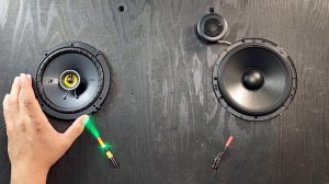 Alpine S S65C S Series 6.5 Speakers VS KICKER 46CSC654 CSC65 Sound Demo