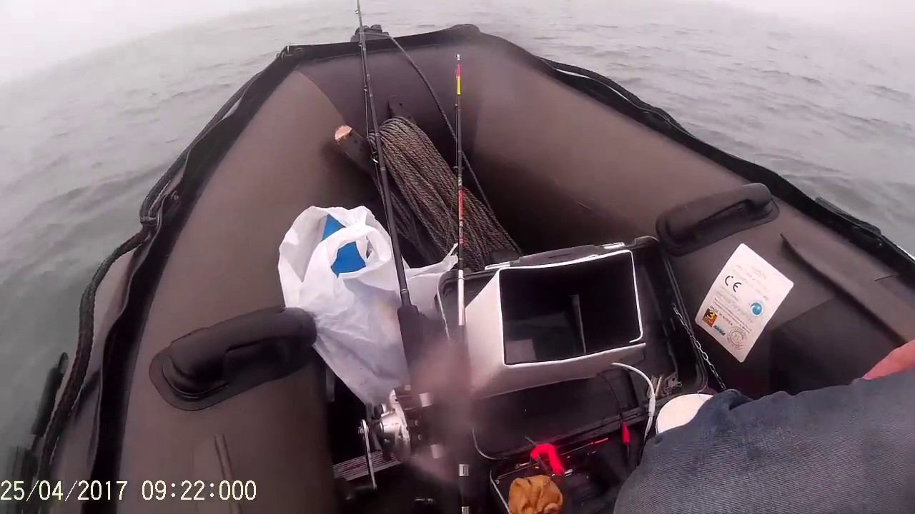 Подводная камера для рыбалки ловля камбалы  подводные съемки  Catching flounder underwater camera