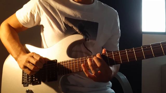 Teste Guitarra Washburn X-series com distorção смотреть онлайн