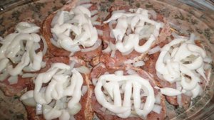Отбивные с ананасами и сыром