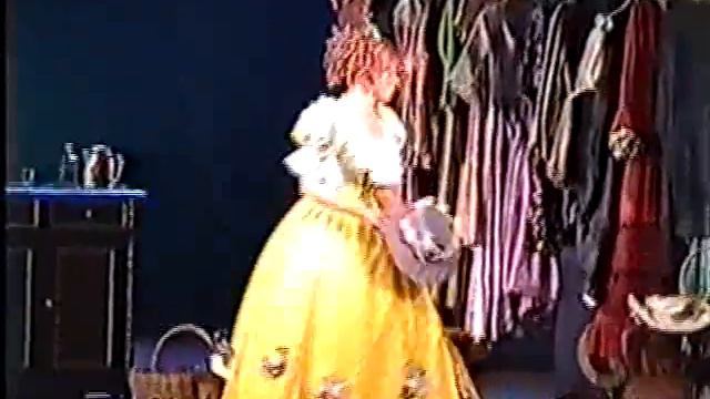 "Женитьбы гусара" Песня Лизы смотреть онлайн