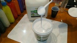 Клей ПВА для техники Fluid Art, Акриловая заливка: как выбрать, сколько хранится готовая краска?