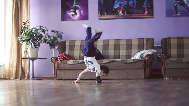 Штучки из Головково (B-boy Slow Mo) смотреть онлайн