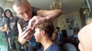 Второй прокол в ухе.