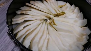 Рикотник с грушей.