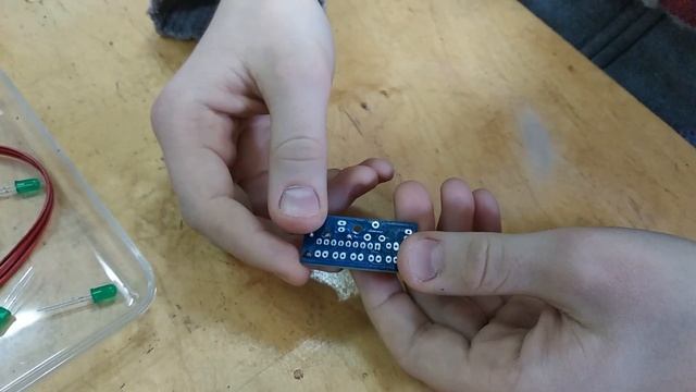 Собираю индикатор уровня громкости. смотреть онлайн