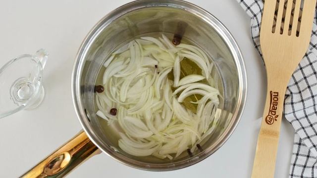Маринованная свекла с луком