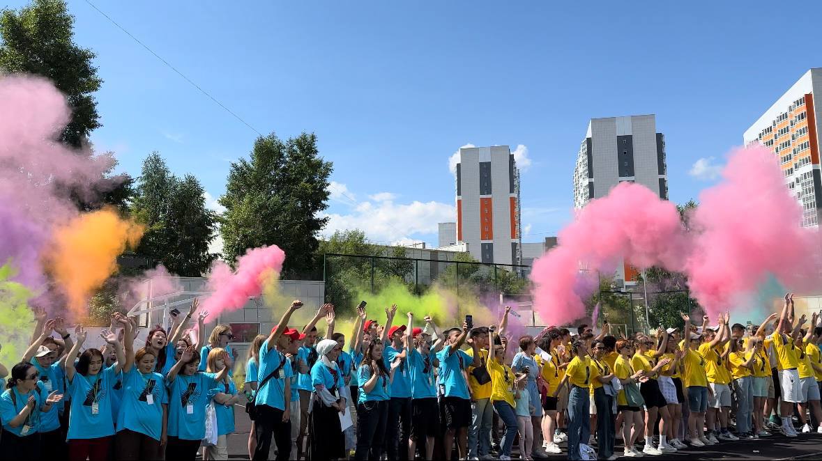 День молодежи дискотека 24 июня. Праздник Холи. День молодежи концерт.