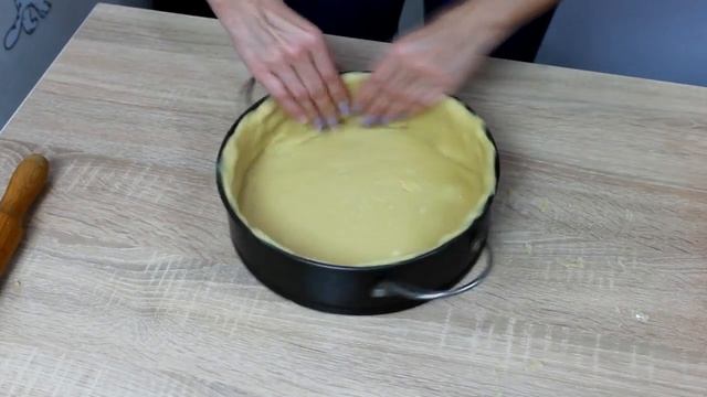 Необычный нежнейший пирог Сметанник смотреть онлайн