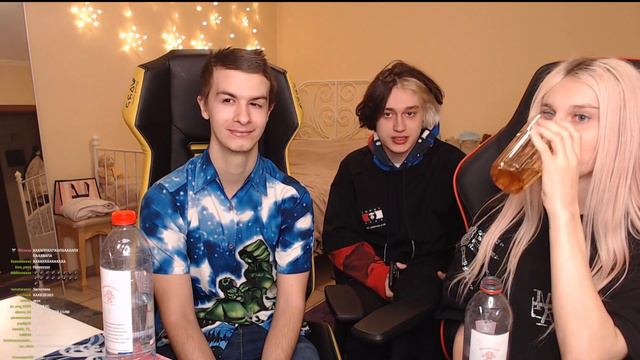 ИВАНЗОЛО ПОЦЕЛУЕТСЯ С КАРЕЙКОЙ??