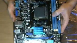 Распаковка материнской платы ASUS M5A78L-M LX3