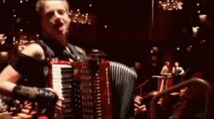 Вишнёвые метели. музыка и поёт – Марат Кадырметов. Стихи – Анны Гетьман .видео-Александр Задорожный