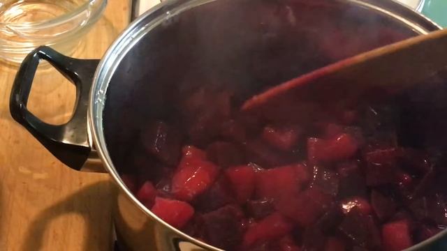 Можно готовить каждый день, полезно и вкусно. "Свёкла со сметаной"
