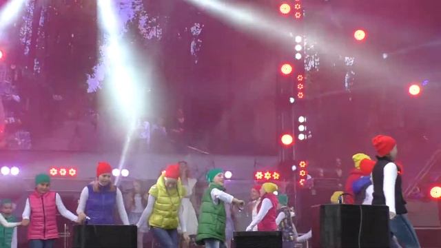 Наталья Шнайдер и ансамбль Созвучие - территория детства День города Перми 12.06.2017