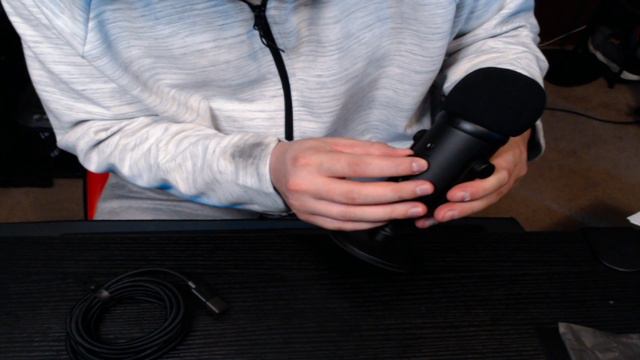 Razer Seiren V2 Pro