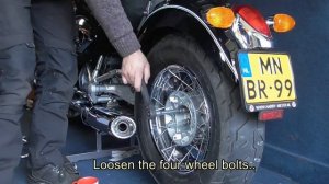 BMW R1200C  Rear Wheel - Removal