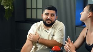 Сошлись на общих интересах. Быстрые свидания. Шоу Свайп.
