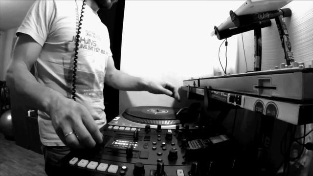 Electrofood CH - Cut&Paste Records Contest смотреть онлайн