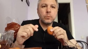ASMR ИТИНГ. КУШАЮ СЫРЫЕ ЯЙЦА