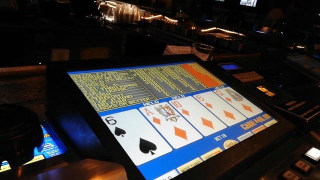 Four Card Keno & Video Poker High Stakes Danny Playing #LasVegas #PTs Bar смотреть онлайн