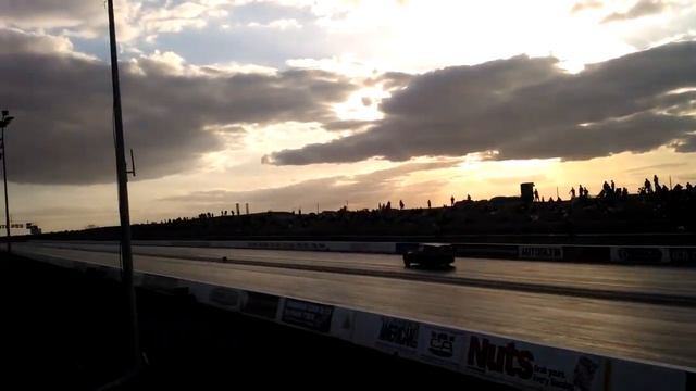 reliant kitten 2.3 Duratec vs 350+bhp mk4 golf at santapod смотреть онлайн