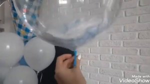 ШАР БАБЛС С ПЕРЬЯМИ В ШЛЯПНОЙ КОРОБОЧКЕ