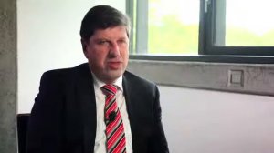 Die Vernetzung von Industrie und Forschung - Interview mit Prof. Dr. Thomas Hirth