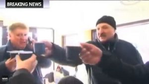 Прикольно!!! Лукашенко радуется как ребёнок !! И кричит НАЛИВАЙ НАЛИВАЙ 2015