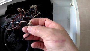 Последовательность сборки вытяжки на кухне. Собираем при помощи смартфона!