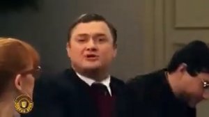 Подлиза в офисе ) вот как ведут себя карьеристы