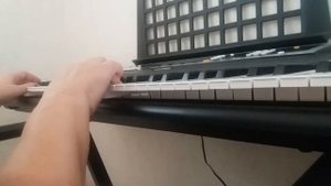 Игра на синтезаторе песни/Вахтанг Кикабидзе /Проводы любви/