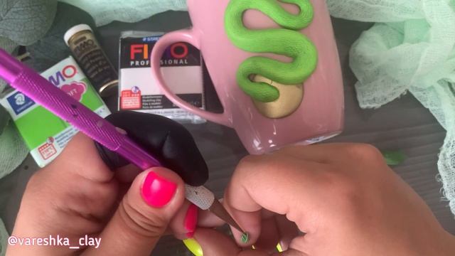 Мастер-класс: Декор кружки "Змейка в цветах" из полимерной глины FIMO/polymer clay tutorial