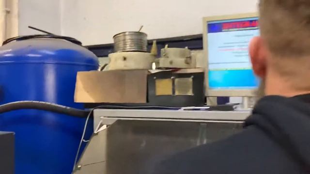 Проверка балансировки и герметичности картриджа турбины lr049593 на стенде смотреть онлайн