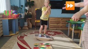 Упражнения на развитие памяти на балансировочной доске.