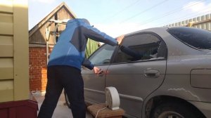 Открываю замёрзший центральный замок на авто