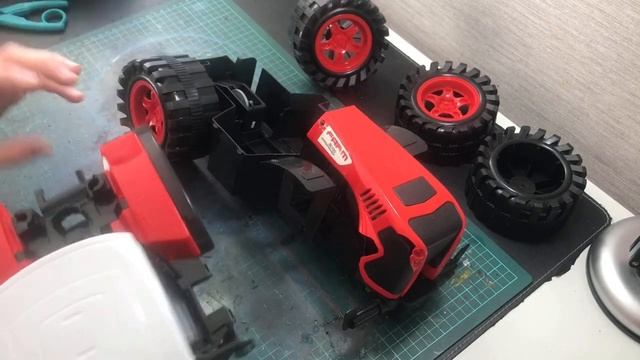 Ремонт электромузыкальной игрушки и механического трактора смотреть онлайн