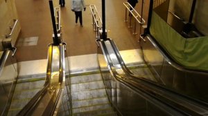 Эскалатор на станции Октябрьская в минском метро