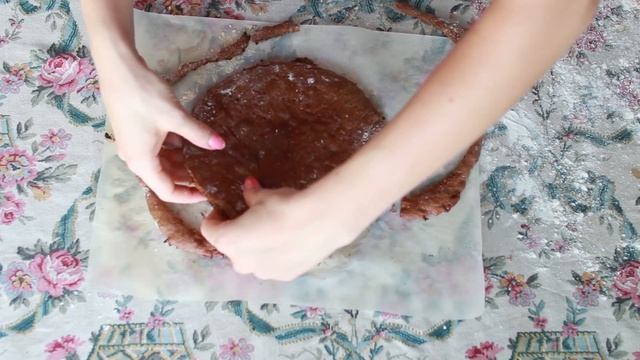 Шоколадный "Медовик". Медовик со сметанным кремом. Как украсить домашний Медовик?