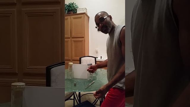 Discrepant Event 3 - Stack of Quarters смотреть онлайн