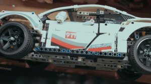 Гоночная машина из конструктора. Часть первая: Porsche 911 RSR ( Lego Technic 42096)