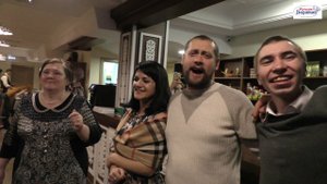 А не спеть ли нам песню о любви? На улице Болотова о любви.