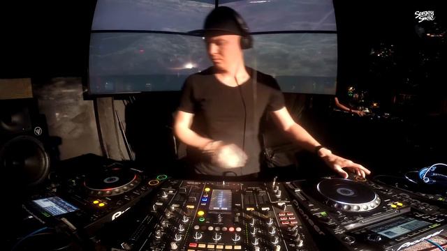 Sergey Smile - Live Mix (08.05.2017) смотреть онлайн