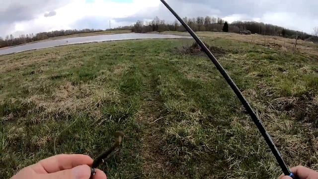 Нашёл НОВЫЙ Водоём СО Щукой возле дороги ! Ловля щуки на спиннинг! смотреть онлайн
