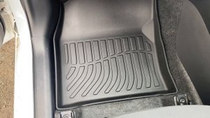 Коврики 3D-LUX в салон и багажник для Toyota Yaris (2019++) Правый руль