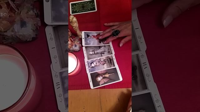 Какой урок Я должна пройти в этих отношениях? Таро Николетта Чекколи