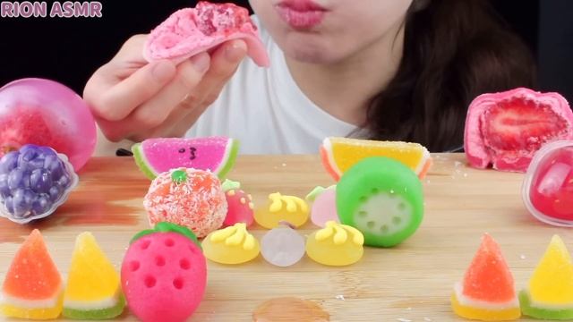 【ASMR】FRUITS SWEETS PARTY?FRUITS CANDY,FRUITS KANTEN JELLY,GRAPE GUMMY MUKBANG 먹방 EATING SOUNDS смотреть онлайн