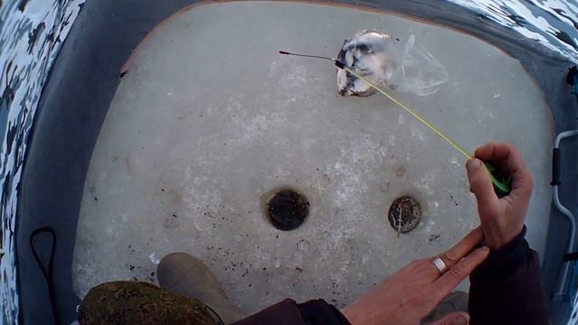 когда плотва хорошо клюёт,а когда не клюёт.все погодные условия для ловли плотвы на зимней рыбалке смотреть онлайн